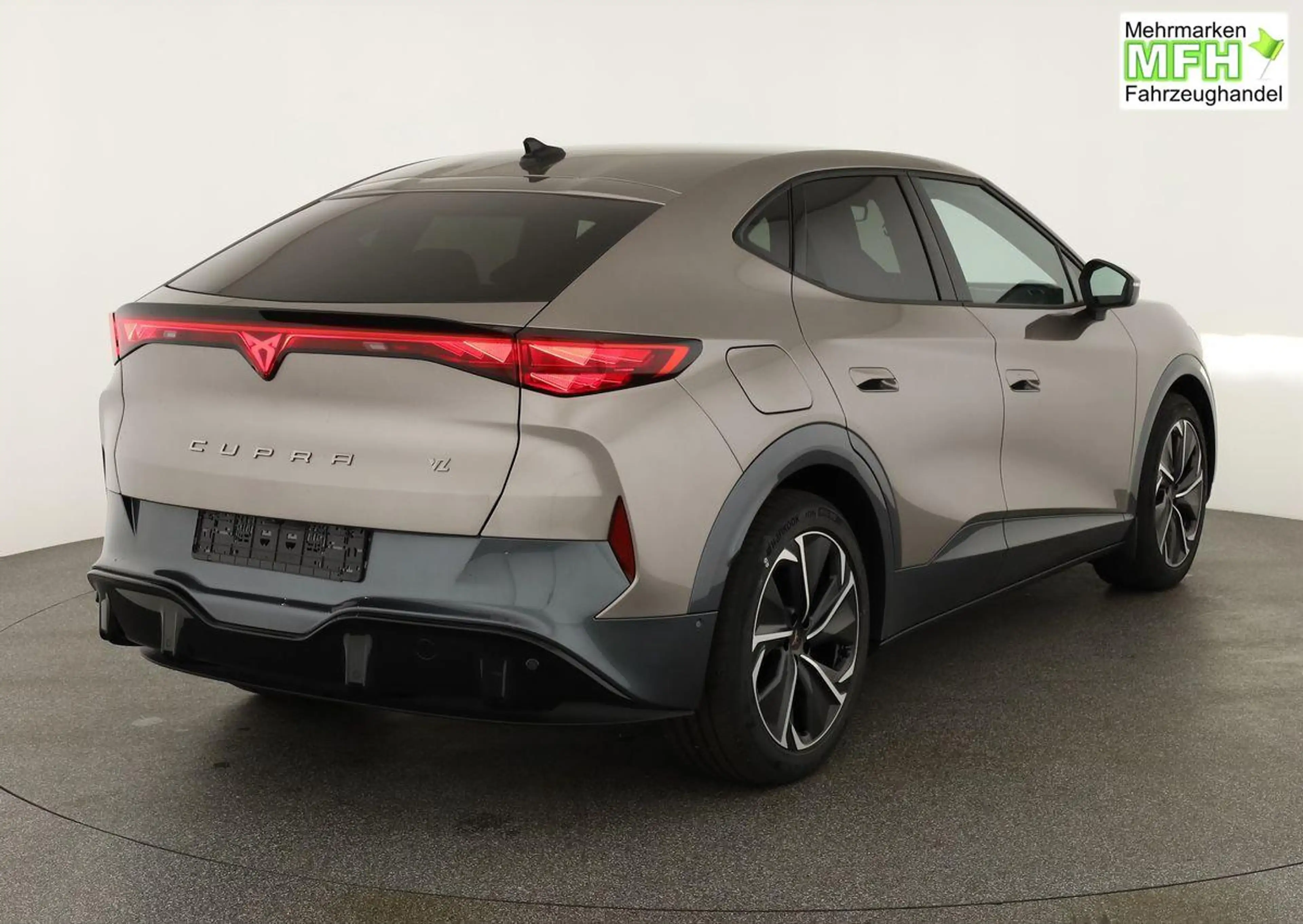 CUPRA Tavascan 250 kW 4Drive VZ VZ, Navi, Wärmepumpe, Kamera, ... — photo 2