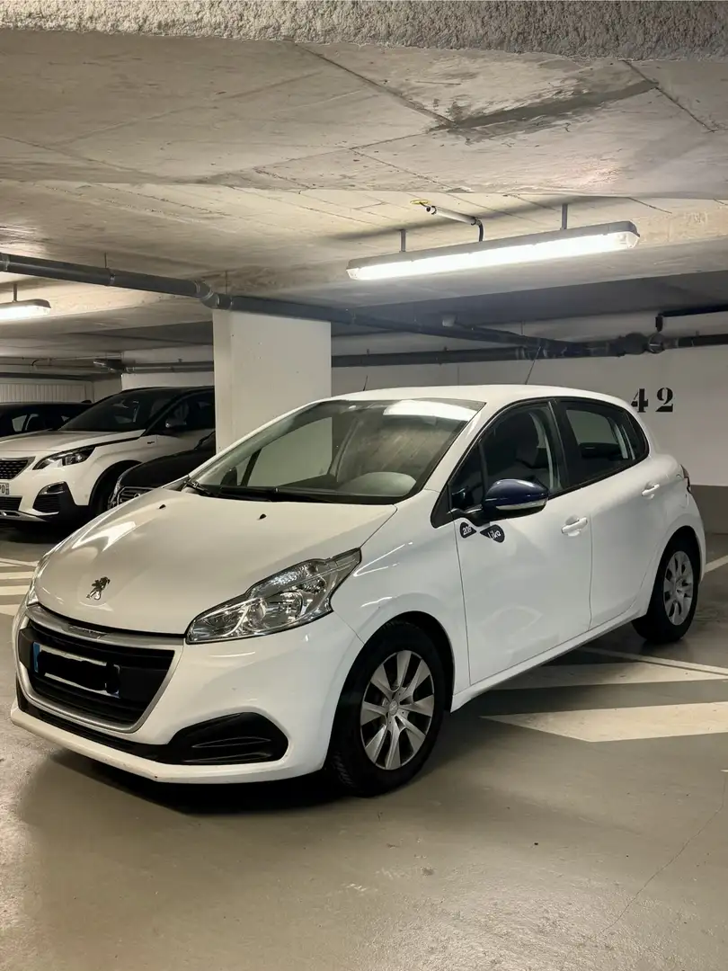 Peugeot 208 1.2 PureTech 68ch BVM5 Like Blanc - 1