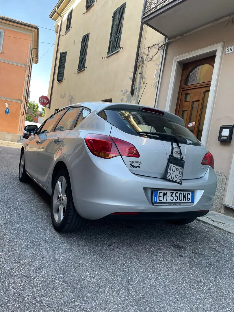 Opel Astra 5p 1.7 cdti Cosmo 110cv Grigio - 2