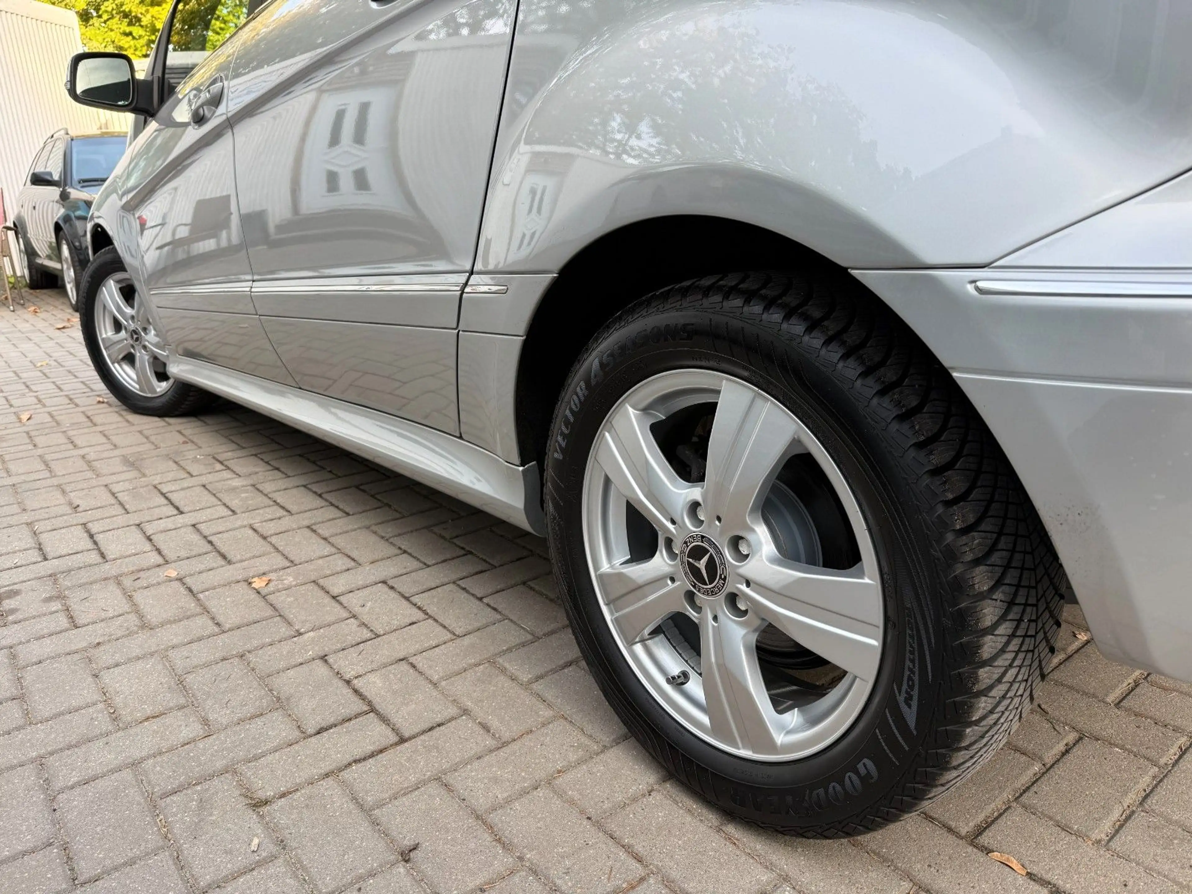 Mercedes-Benz B 200 B B 200 — photo 4