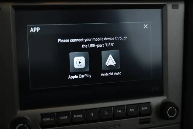 Porsche 911 997 Carrera Cabrio LEDER XENON 19ZOLL Ansicht 18