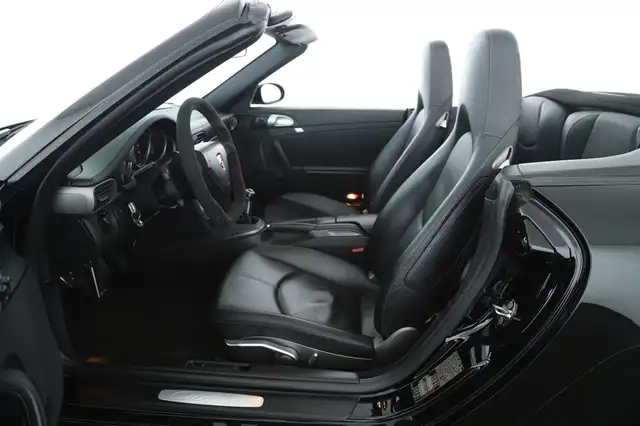 Porsche 911 997 Carrera Cabrio LEDER XENON 19ZOLL Ansicht 10