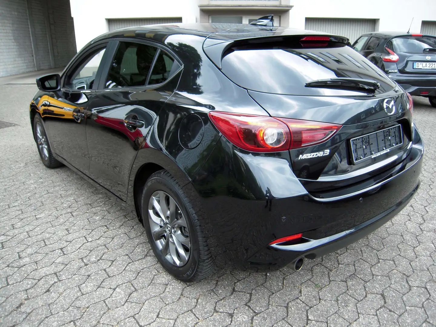 Mazda 3 Sports-Line TOP-AUSSTATTUNG Inzahlungnahme mög. Schwarz - 2