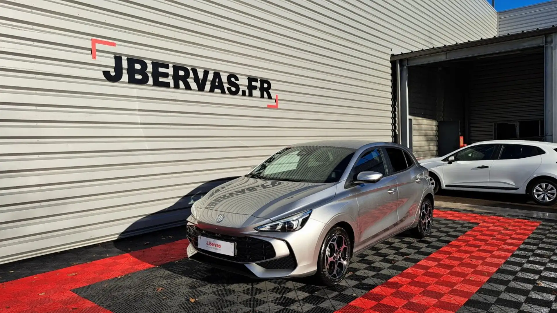 MG MG3 1.5 L HYBRID+ 195 CH LUXURY - 1