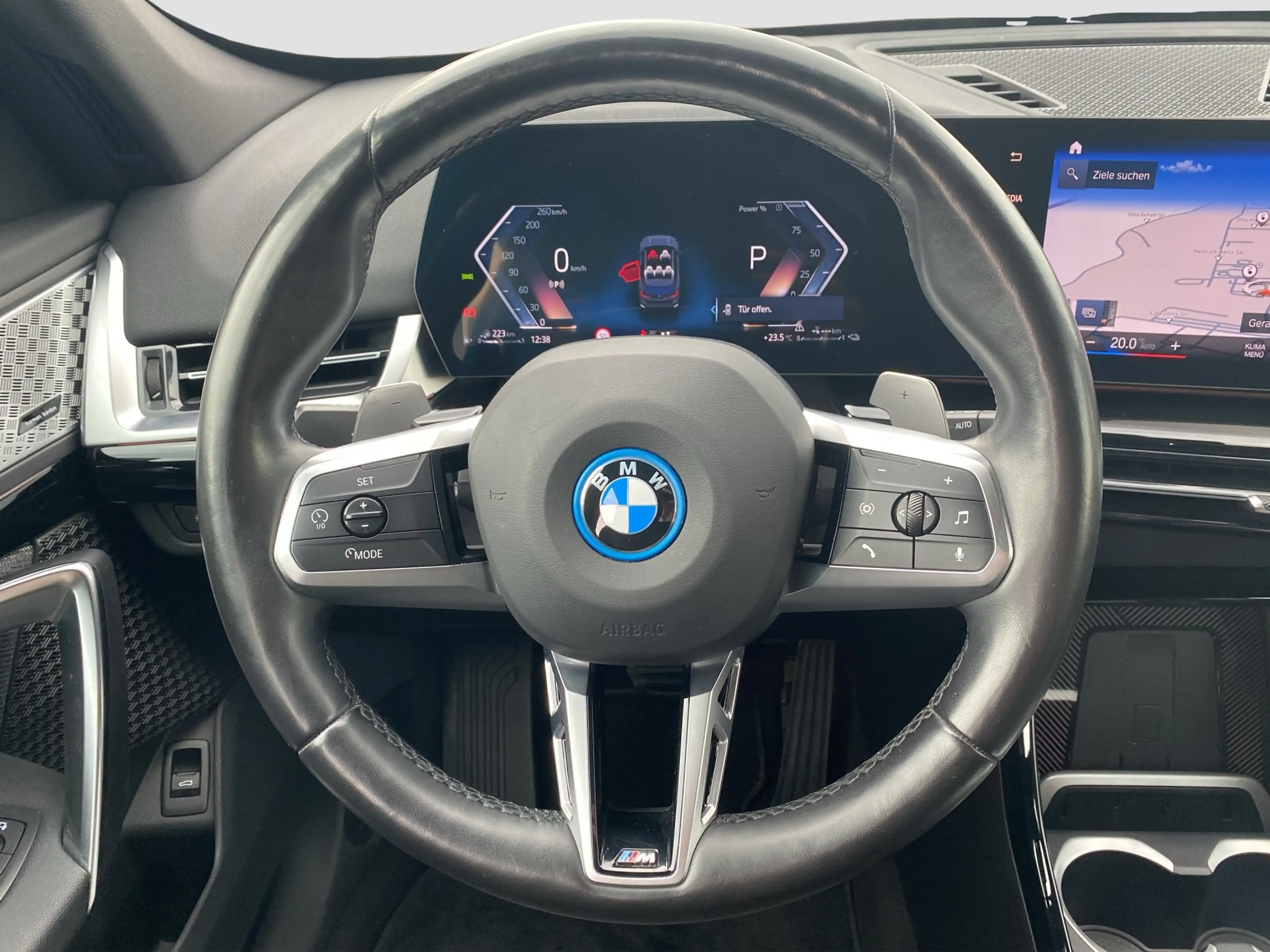 BMW X1 XDRIVE25E ACC LED SpurAss 360° AHK HUD HiFi — photo 13