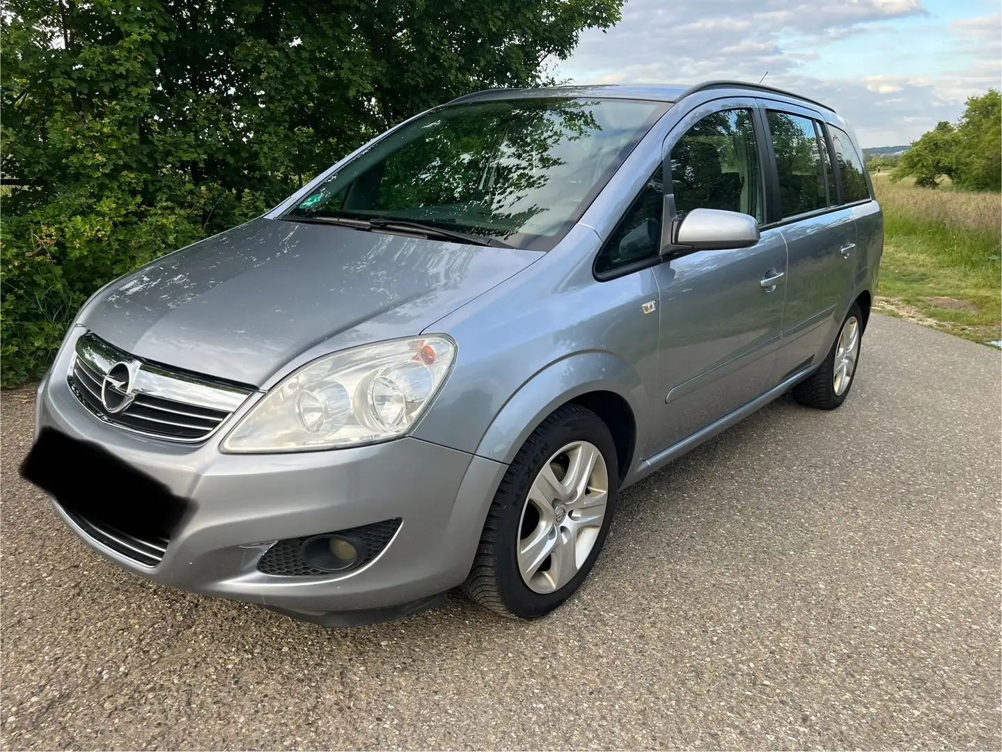 Opel Zafira 1.8 7sitzer HU04/27 - 1