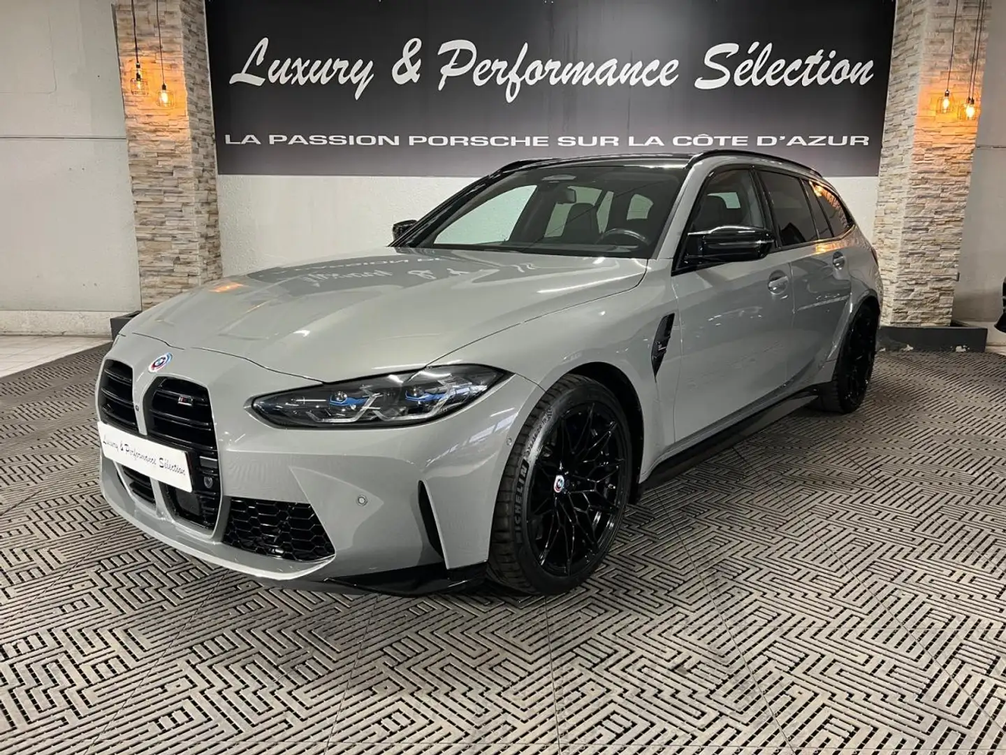 BMW M3 Compétition G81 Touring  510Ch  Xdrive - Immat FR  Gris - 1