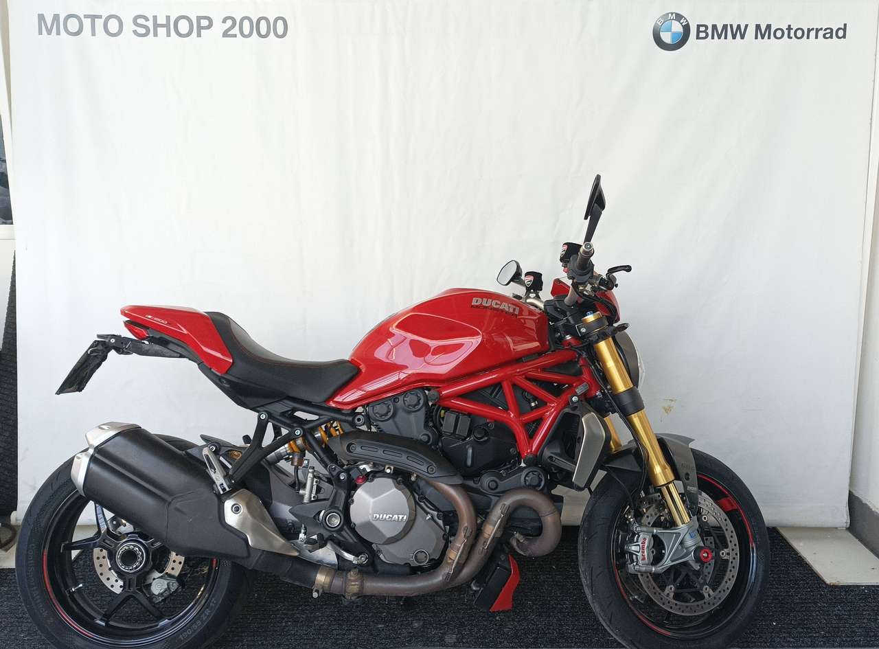 Ducati Monster 1200 S Red