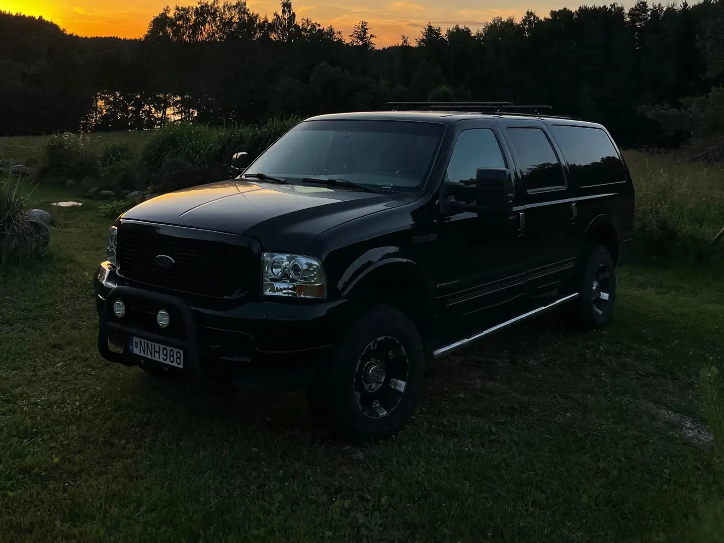 Ford Excursion Limited Negro - 1