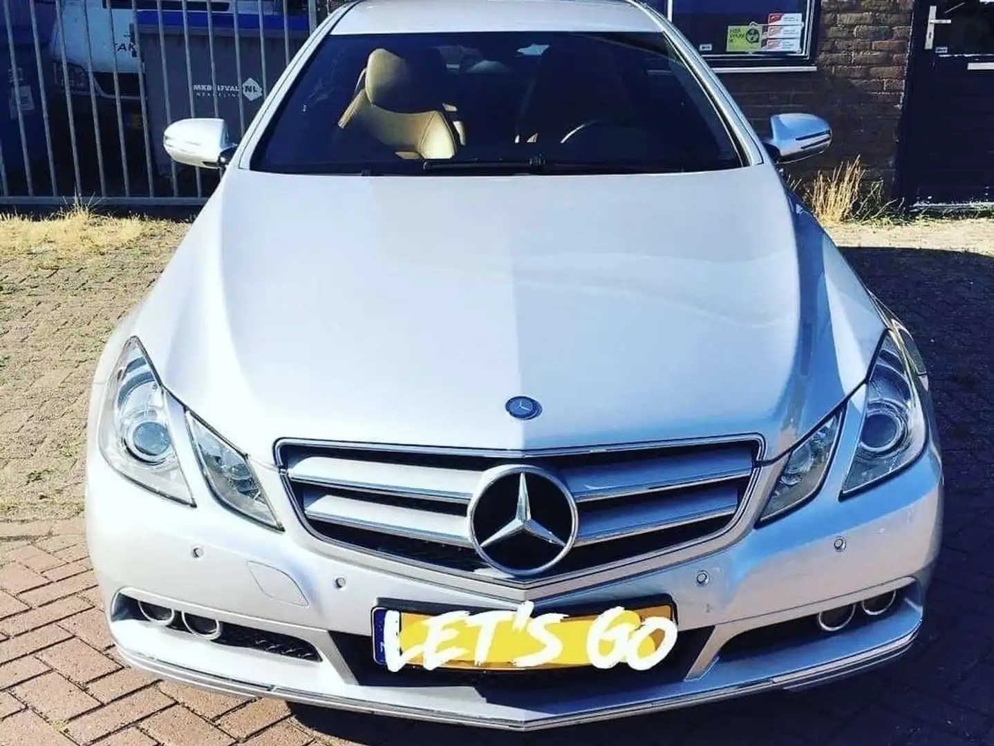Mercedes-Benz E 250 Avantgarde Zilver - 1