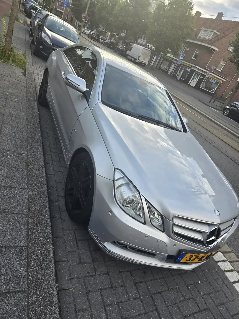 Mercedes-Benz E 250 W207 coupe 2009 Zilver - 2