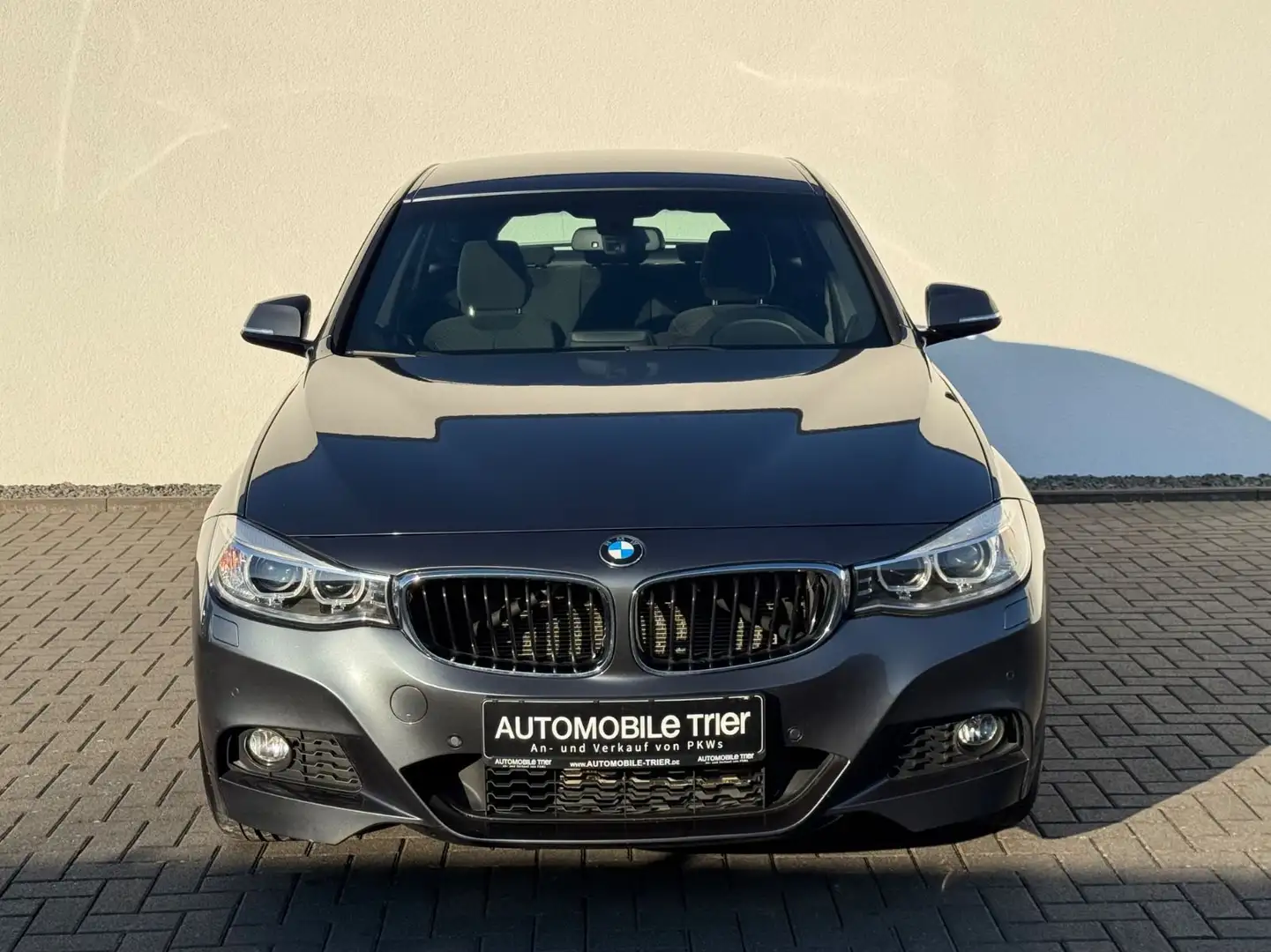 BMW 320 // M SPORT PAKET // Gris - 2