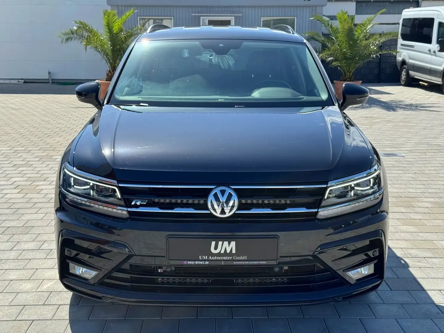 Volkswagen Tiguan Allspace 1.5 TSI R-Line/ACC/NAVI/BLACK-PA Schwarz - 2