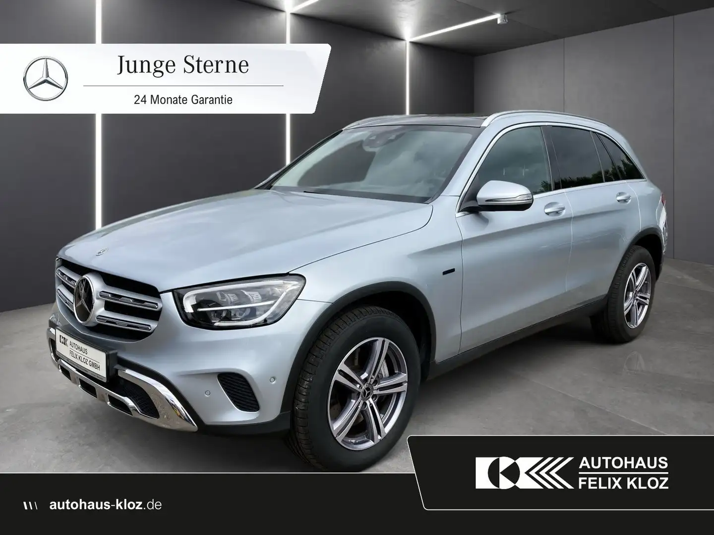 Mercedes-Benz GLC 300 e 4M*Distronic*AHK*Panorama*Kamera*LED* Plateado - 1