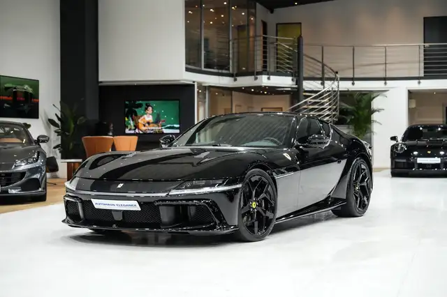 Ferrari 12 Cilindri *RACING-SITZE*HIFI*LIFT*LED-LENKRAD*