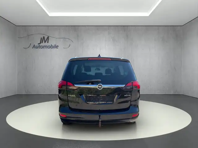 Opel Zafira view 5