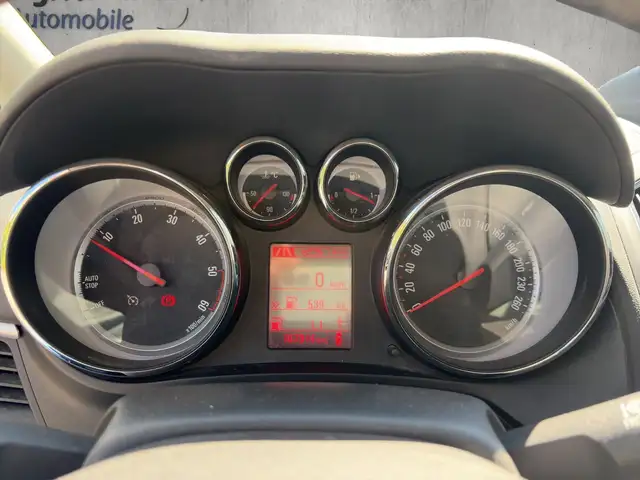 Opel Zafira view 11