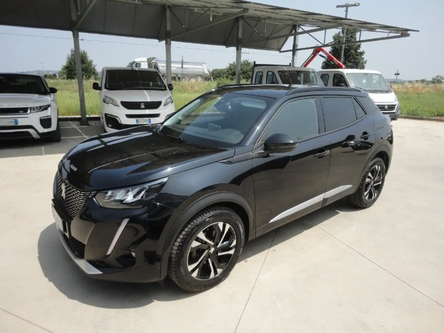 Peugeot 2008 2008 PureTech 130 S&S Allure Pack Nero - 2