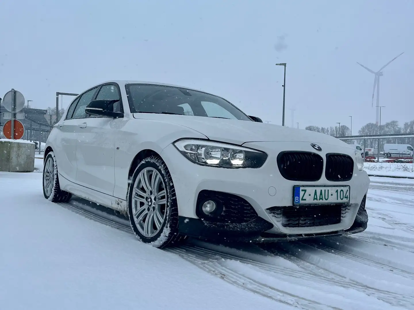 BMW 118 118i M Blanc - 1