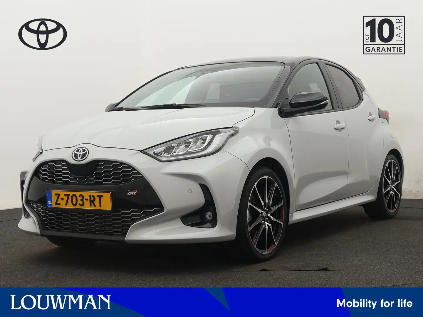 Toyota Yaris 1.5 Hybrid GR Sport Limited | Panoramadak | JBL | Grijs - 1