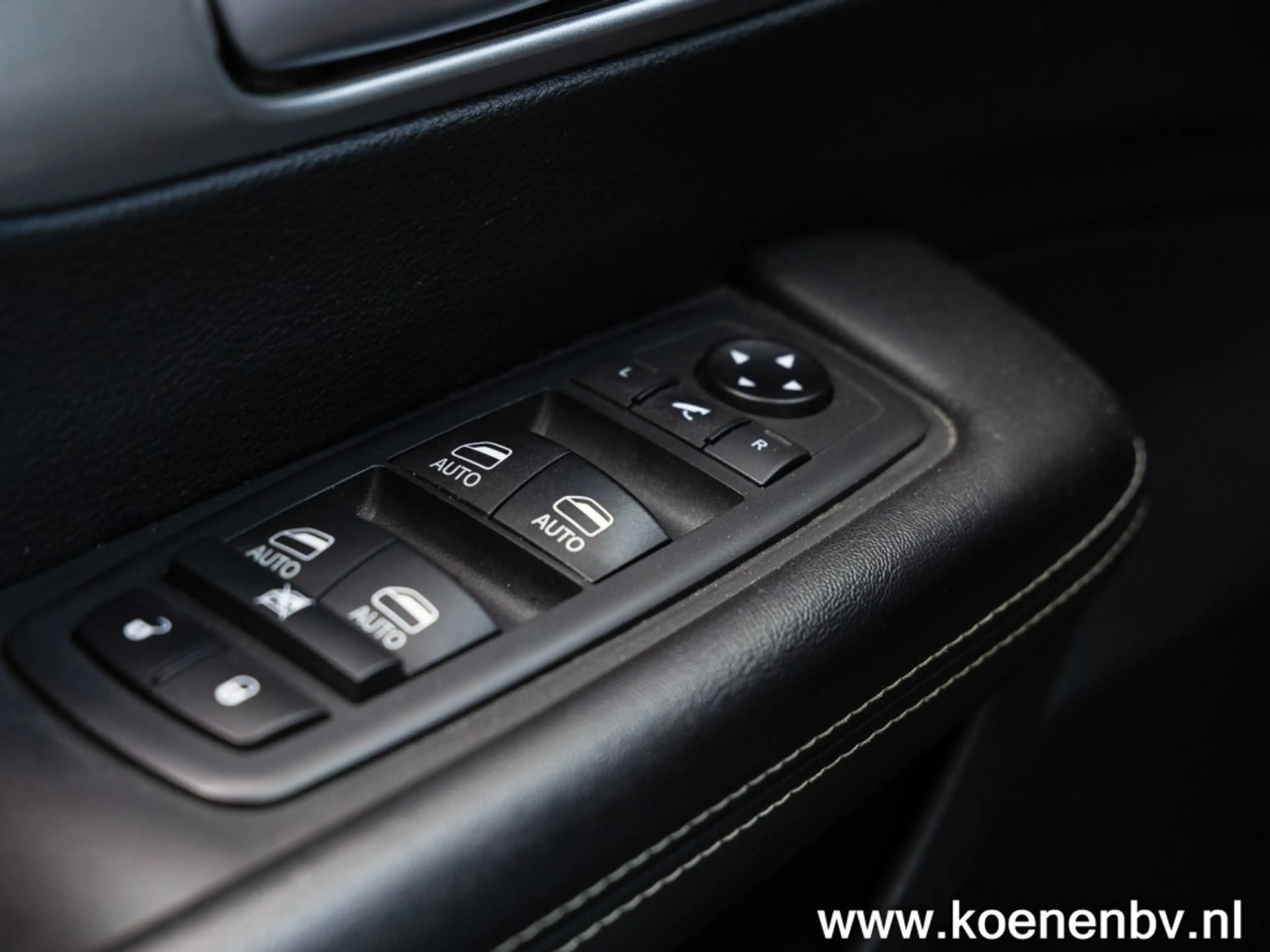 Chrysler Pacifica 3.6 V6 HYBRID Limited S PANO / LEER / 7 ZITS — photo 42