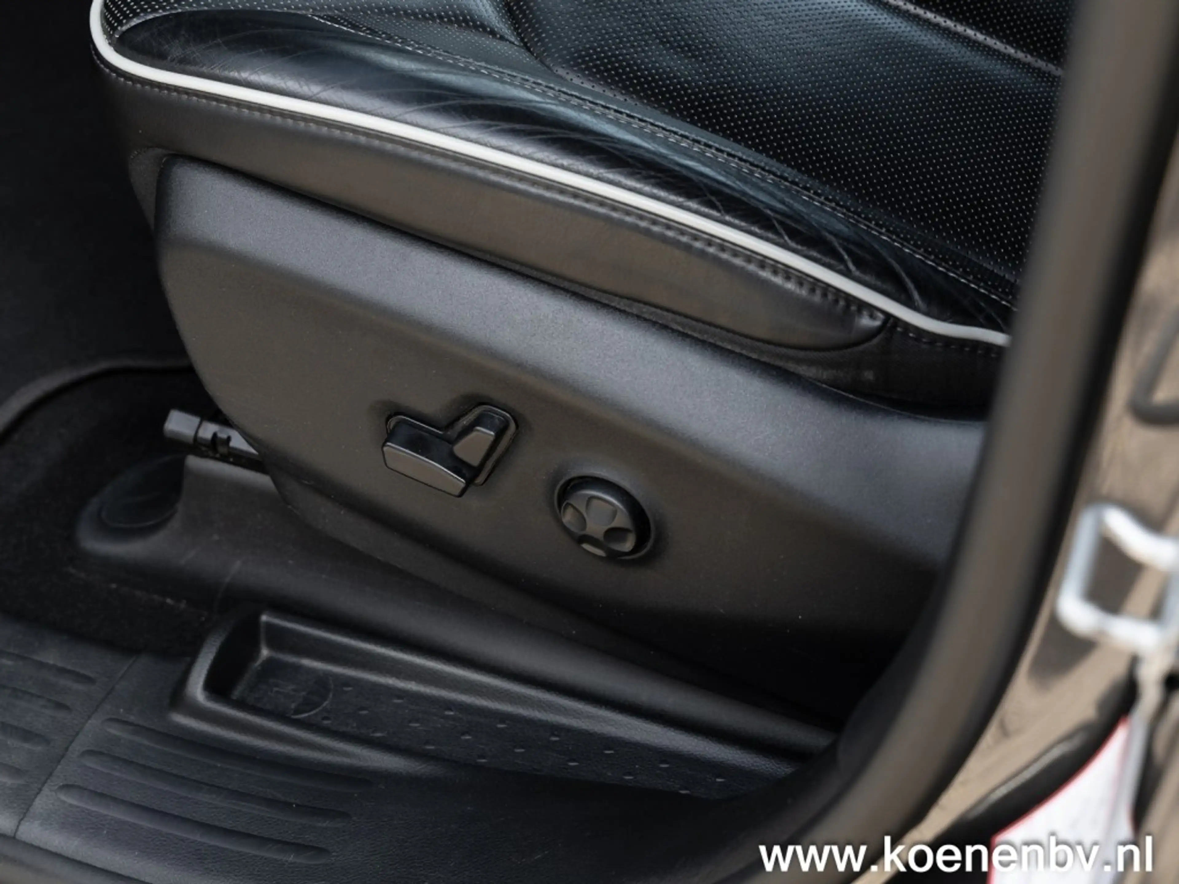 Chrysler Pacifica 3.6 V6 HYBRID Limited S PANO / LEER / 7 ZITS — photo 23