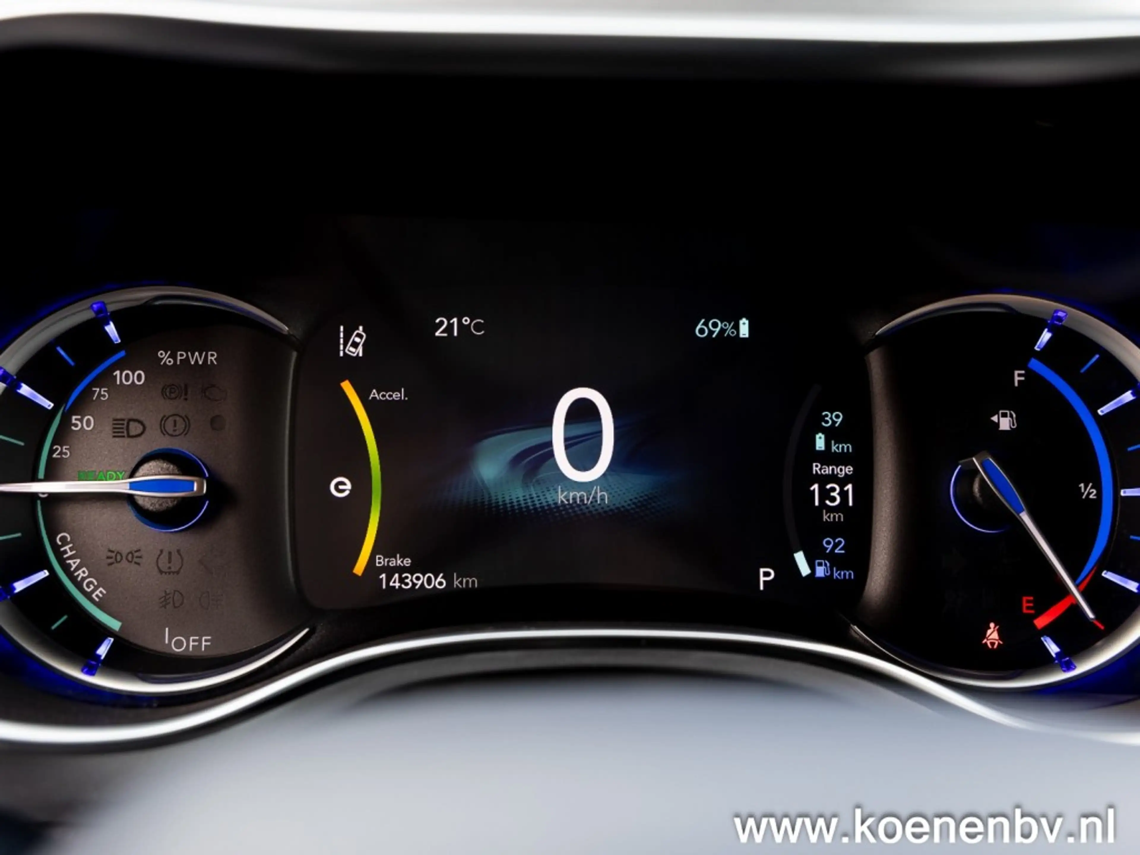 Chrysler Pacifica 3.6 V6 HYBRID Limited S PANO / LEER / 7 ZITS — photo 31