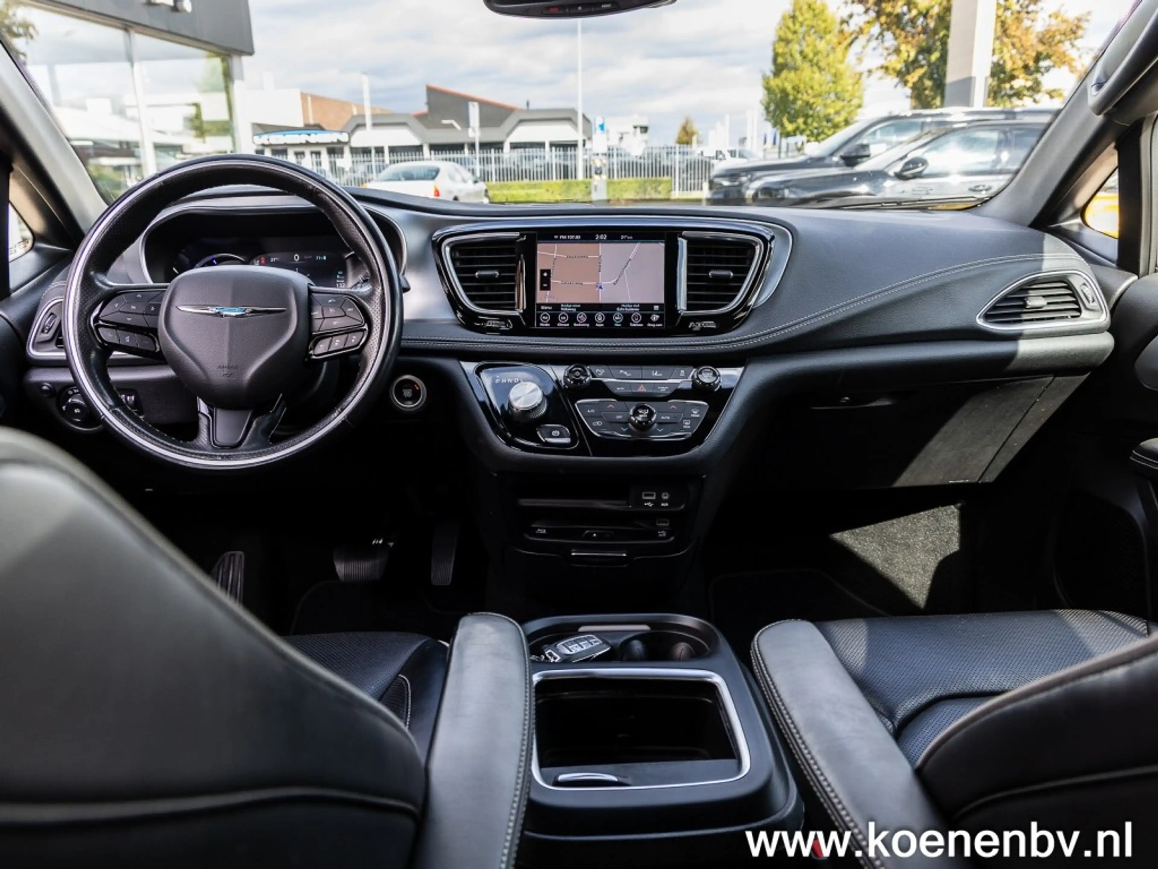 Chrysler Pacifica 3.6 V6 HYBRID Limited S PANO / LEER / 7 ZITS — photo 18