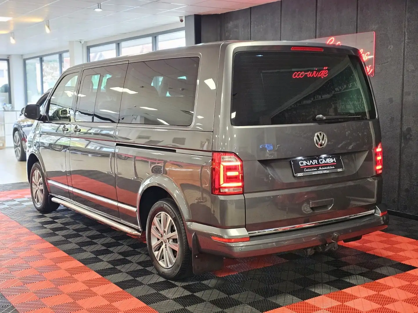 Volkswagen T6 Caravelle T6 Transporter Caravelle Highline *LANG* (CAM/LE Gris - 2