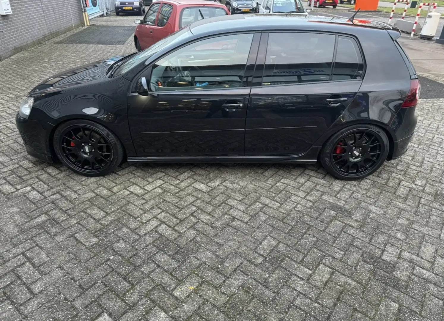 Volkswagen Golf 2.0 TFSI GTI Edition 30 Zwart - 2