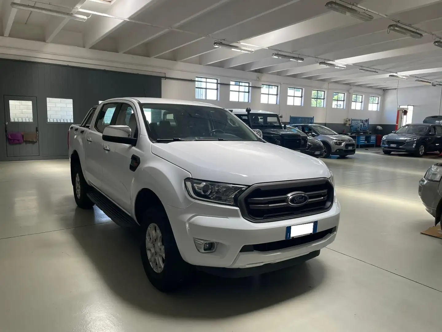 Ford Ranger 2.0 tdci double cab XLT 170cv IVA COMPRESA Bianco - 2