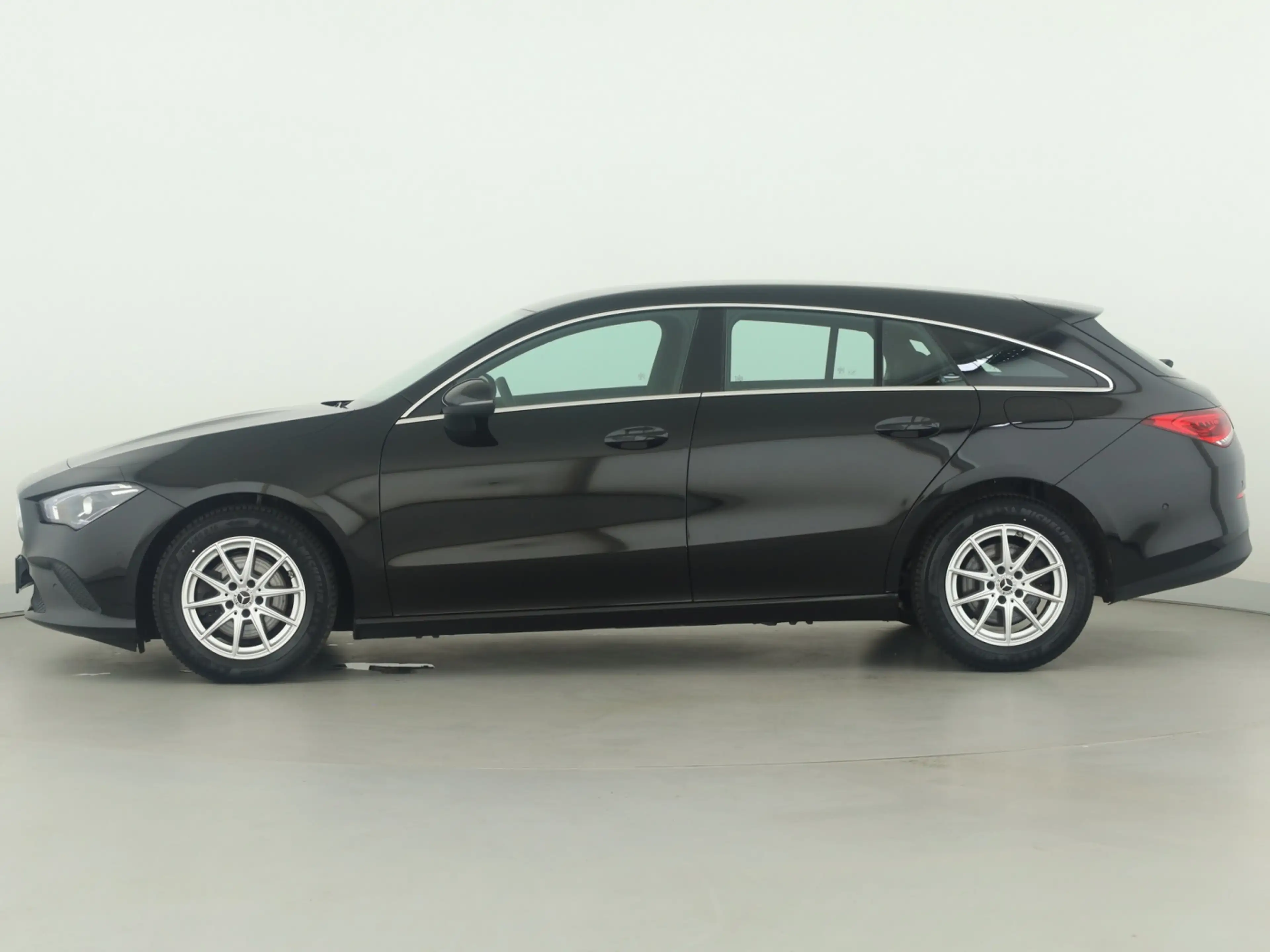 Mercedes-Benz CLA 180 d SB *LED*Navigation*PTS*Rückfahrkamera* — photo 7
