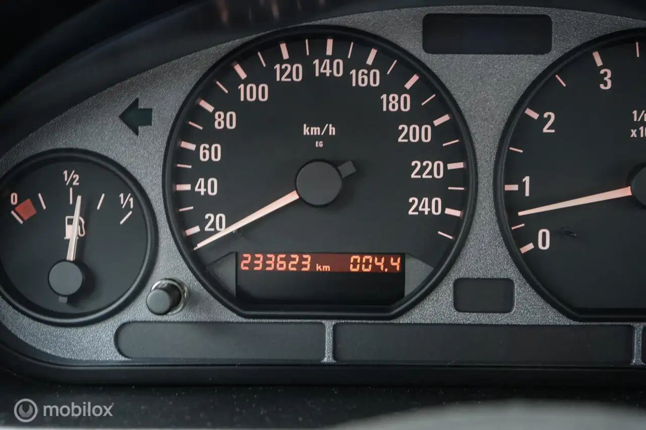 BMW Z3 Coupe 2.8 | Manual | Sperdifferentieel | Hellrot |, foto 12