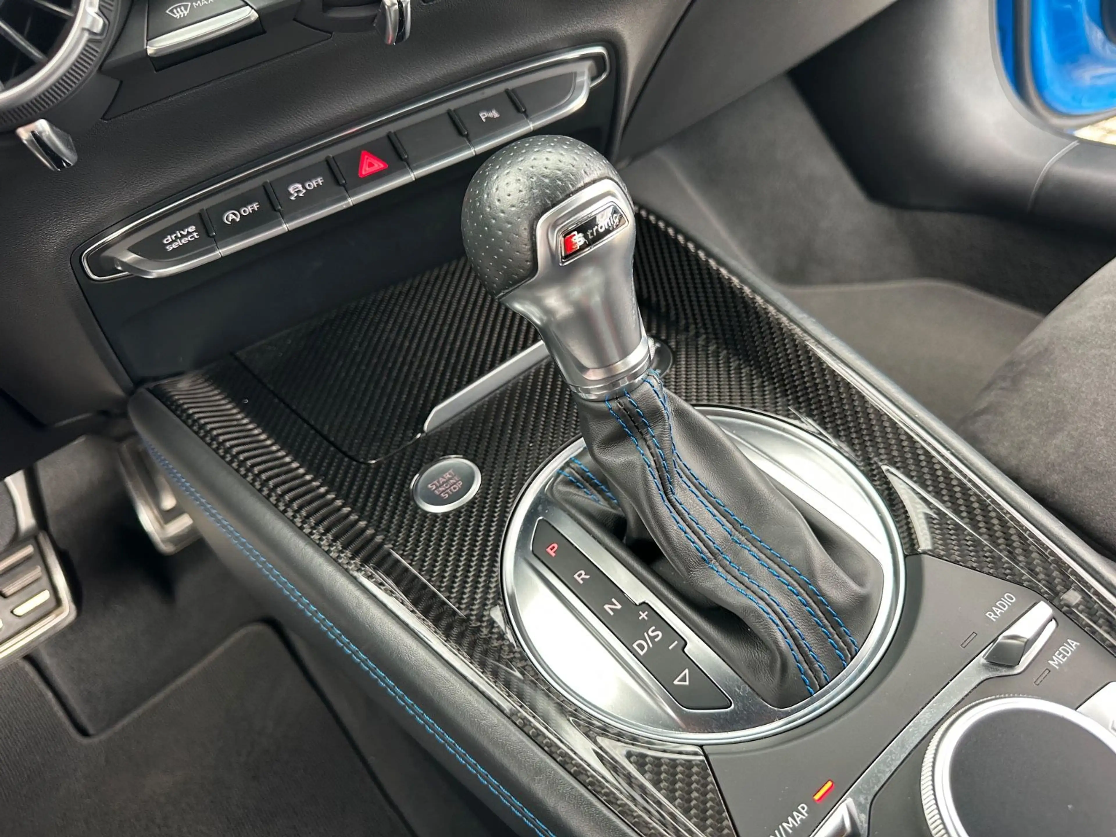 Audi TT S-line Competition 40 TFSI Virt B&0 Carpl 19" — photo 25