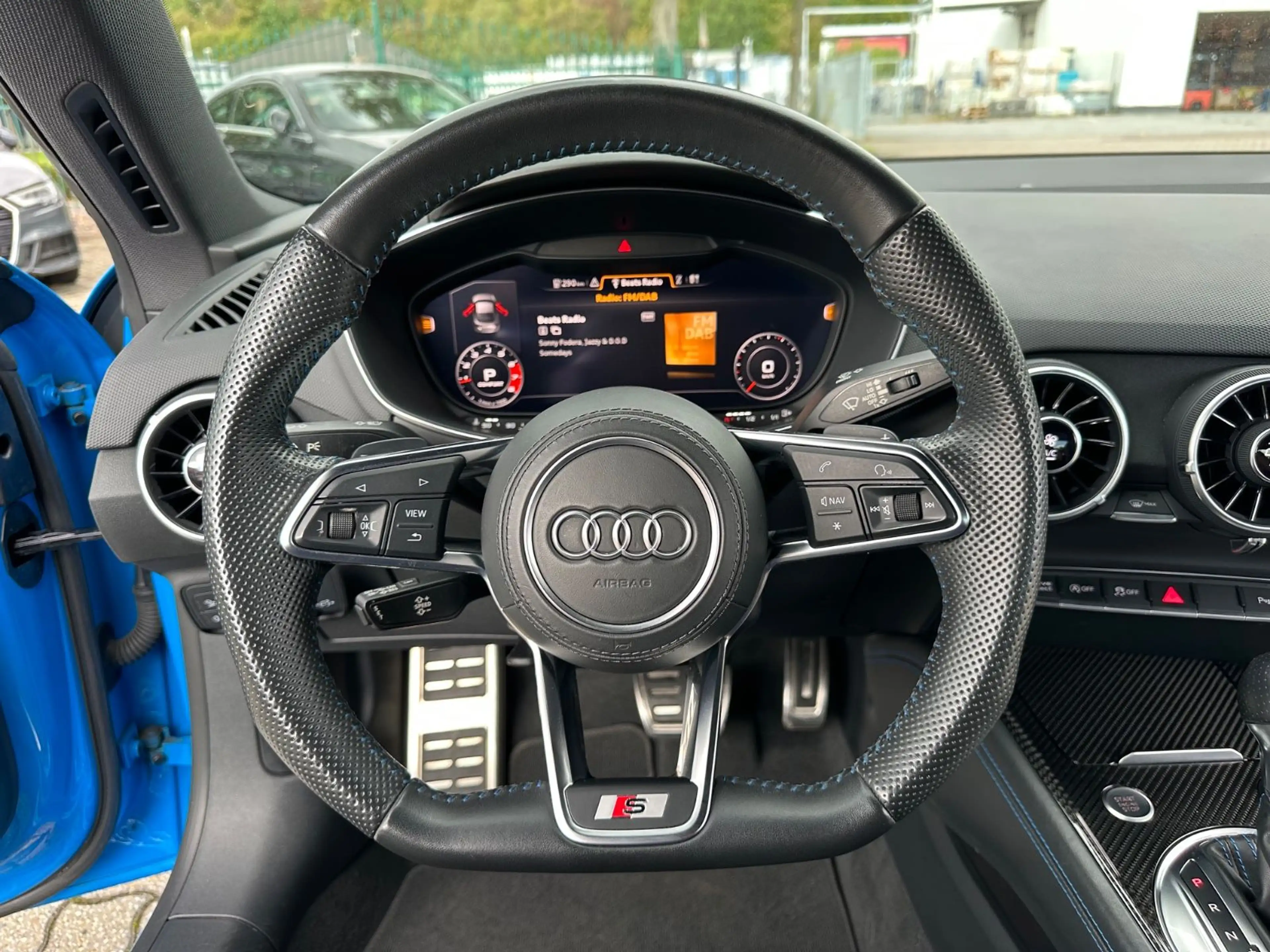 Audi TT S-line Competition 40 TFSI Virt B&0 Carpl 19" — photo 18