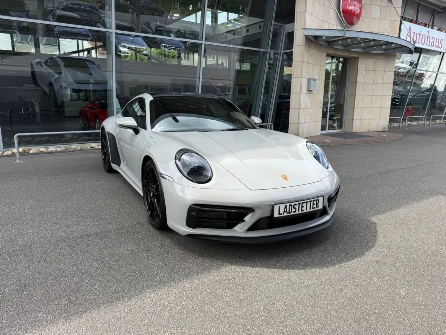Porsche 992 Carrera GTS *Bose*Carbon*Kamera*Schiebedach Grau - 2