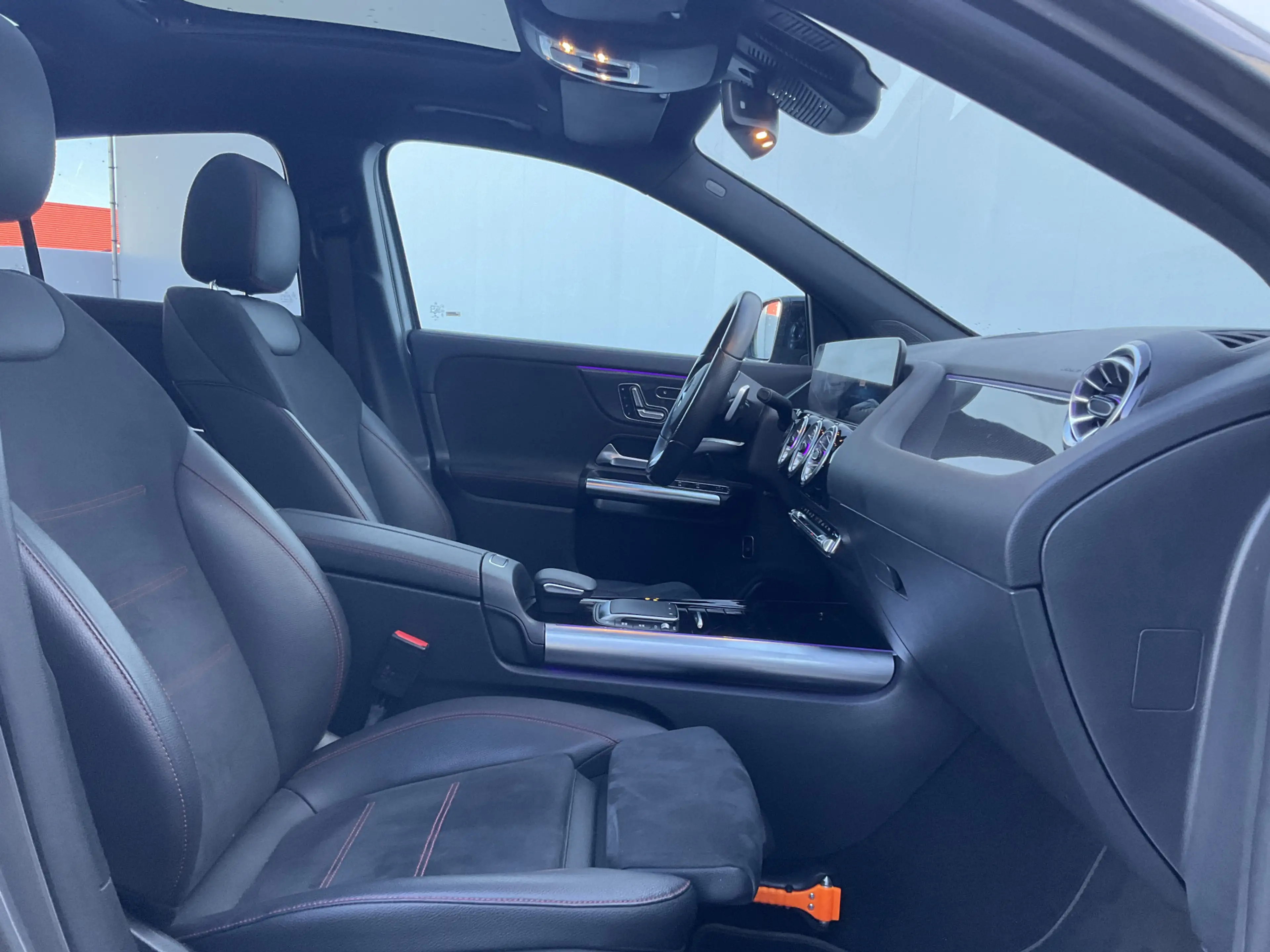 Mercedes-Benz GLA 180 Aut7 Solution AMG Pano.dak Stoel elctr+verw. Carpl — photo 27