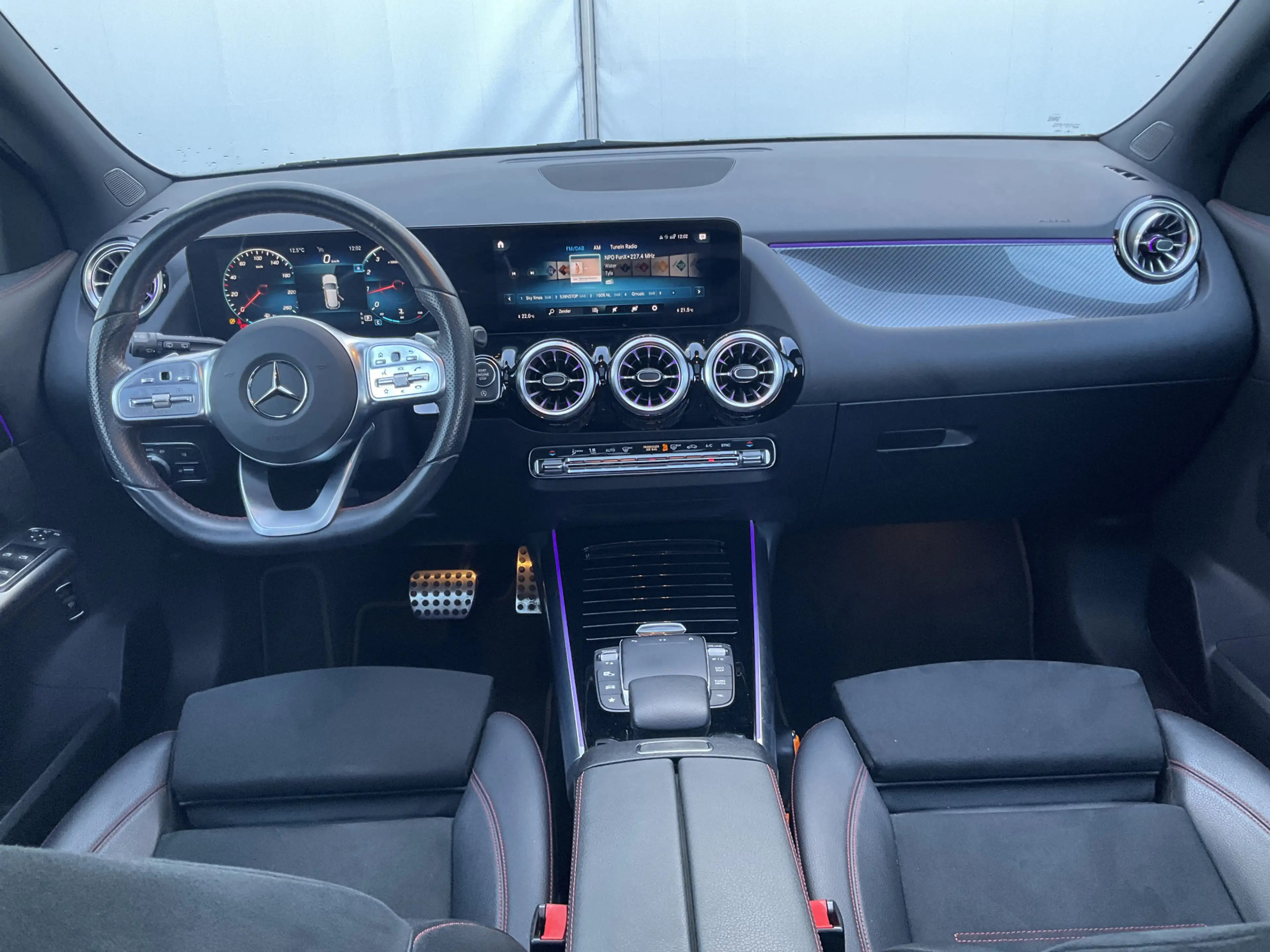 Mercedes-Benz GLA 180 Aut7 Solution AMG Pano.dak Stoel elctr+verw. Carpl — photo 3