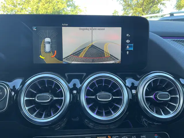 Mercedes-Benz Gla Class view 4