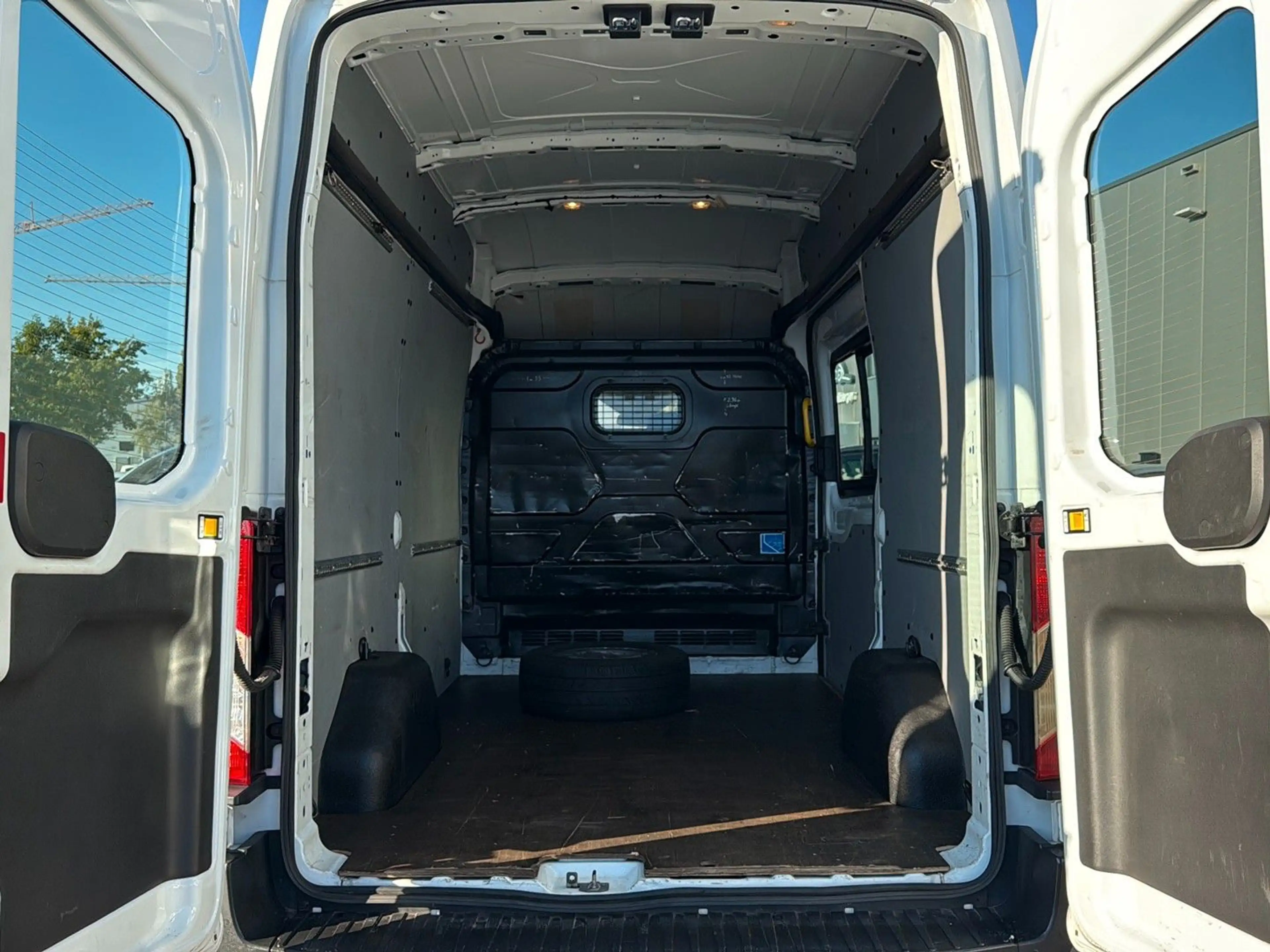 Ford Transit Kasten /PDC/TEMP/Heckflügeltüren/Klima — photo 11