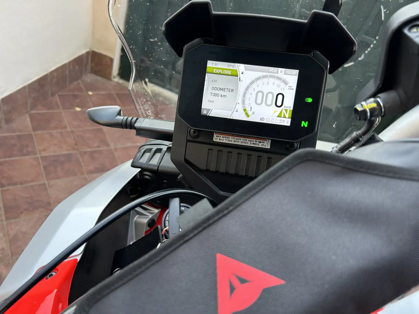 Aprilia Tuareg martial red - 2