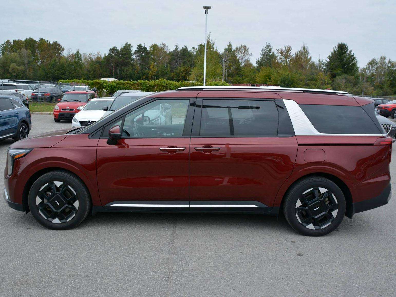 2025 Kia Carnival