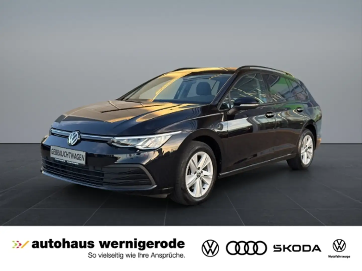 Volkswagen Golf Variant VIII Variant 2.0TDI Life LED/Navi/ACC/Kamera/App Schwarz - 1