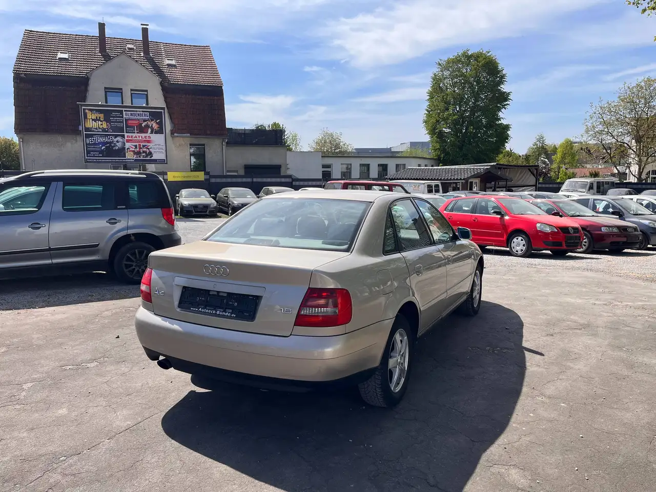Audi A4 1.8*AUTOMATIK*KLIMATRONIC*XENON*TÜV/AU*09/2028*, foto 6