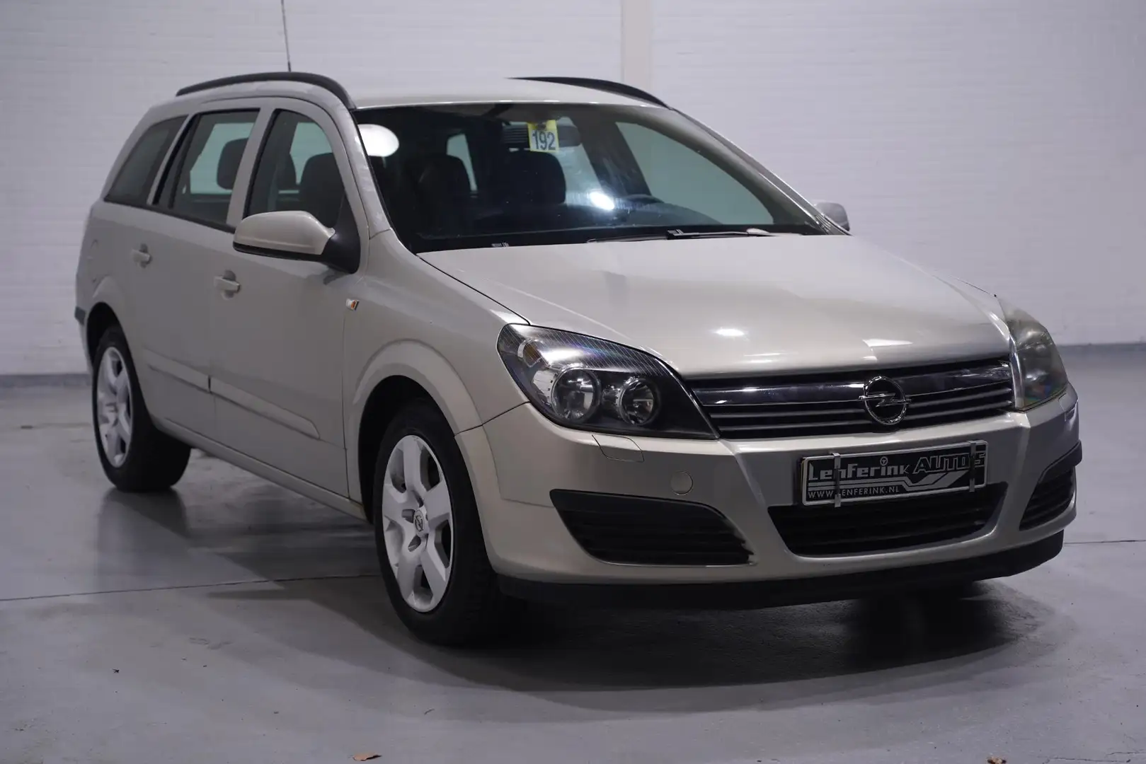 Opel Astra Wagon 1.6 Edition airco trekhaak stereo koplampspr Grau - 2