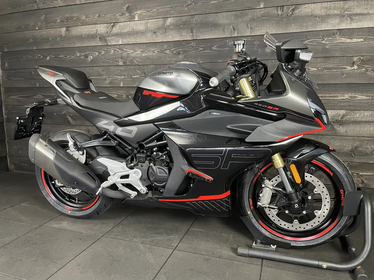 CFMOTO 450 SR TC ZIRCON BLACK A2 Zwart - 2