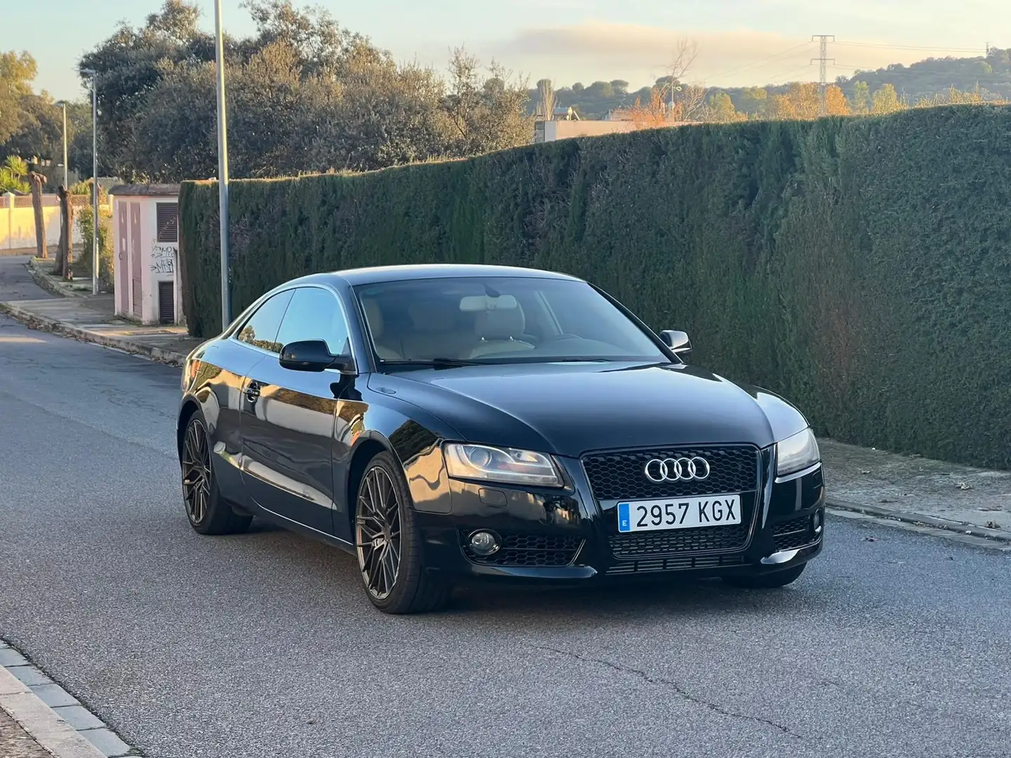 Audi A5 Coupé 2.7TDI Schwarz - 1