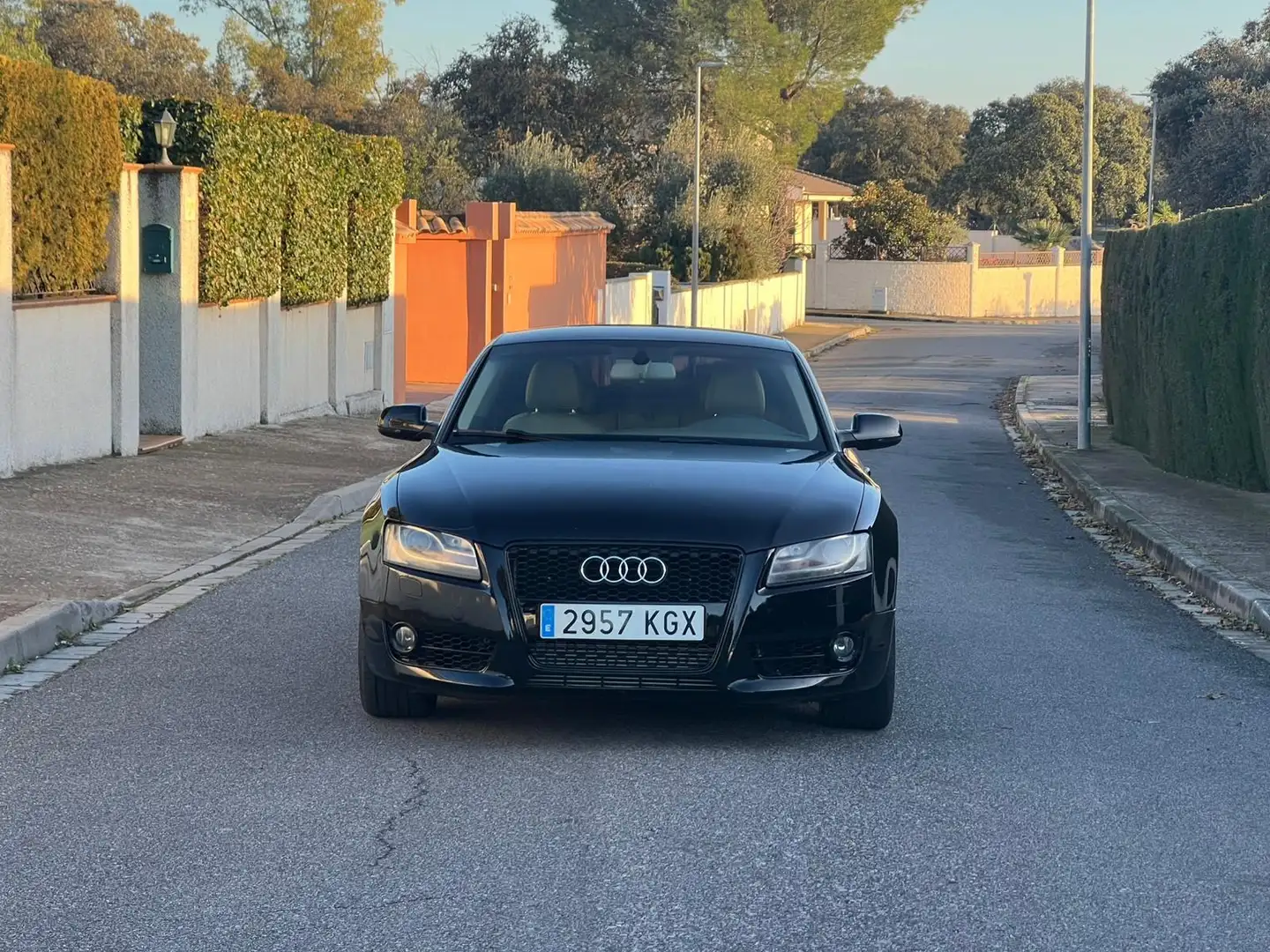 Audi A5 Coupé 2.7TDI Schwarz - 2