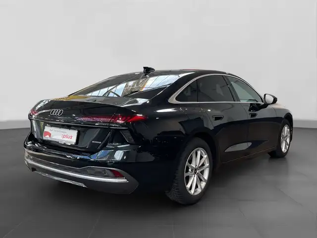 Audi A6 view 3