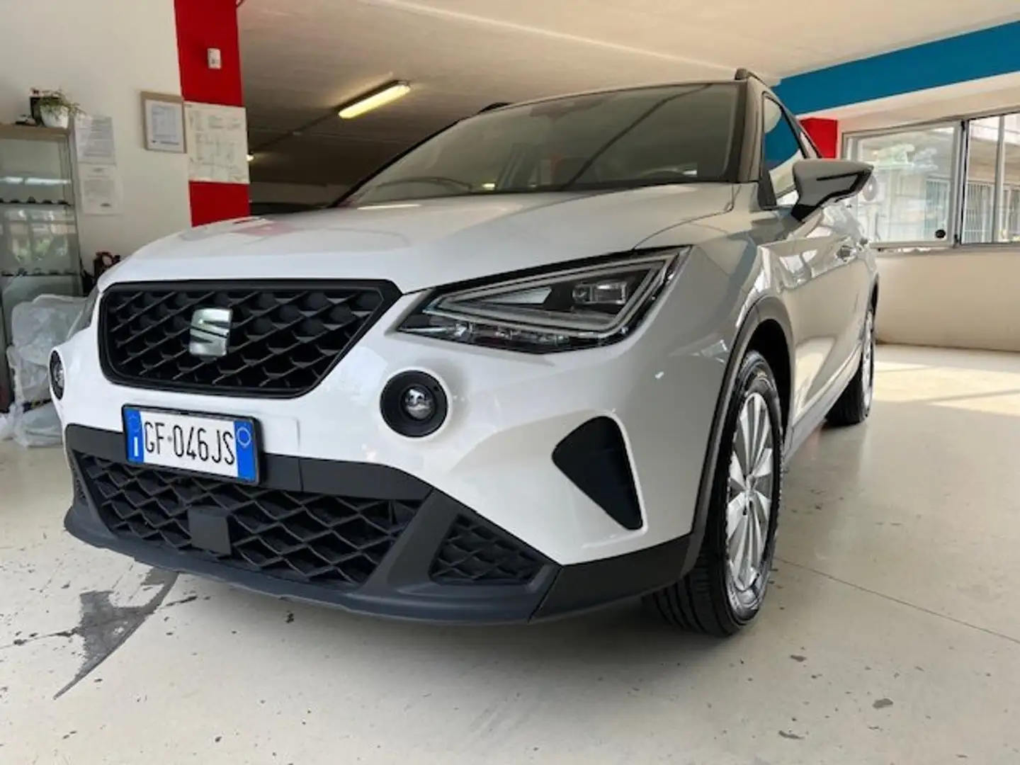 SEAT Arona ARONA1.0 ECO TSI 95 CV XPERIENCE OK NEO PATENTATI Alb - 1